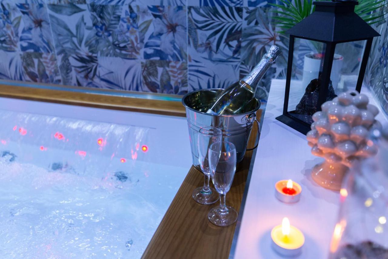 Pompei Luxury Rooms Luaran gambar